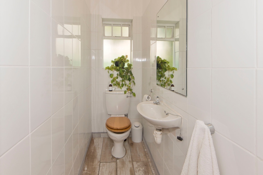 4 Bedroom Property for Sale in Leisure Isle Western Cape